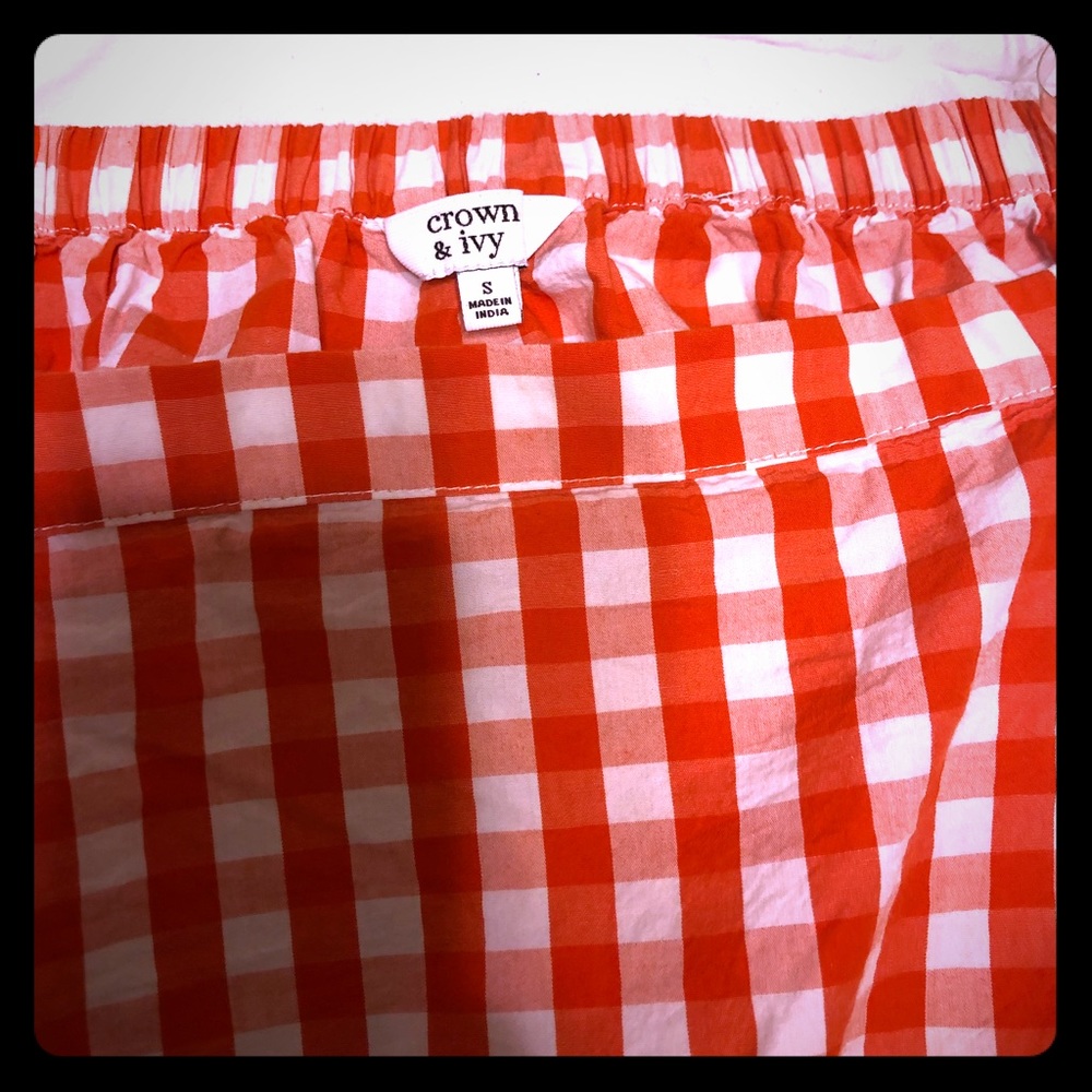 Crown and Ivy off shoulder top